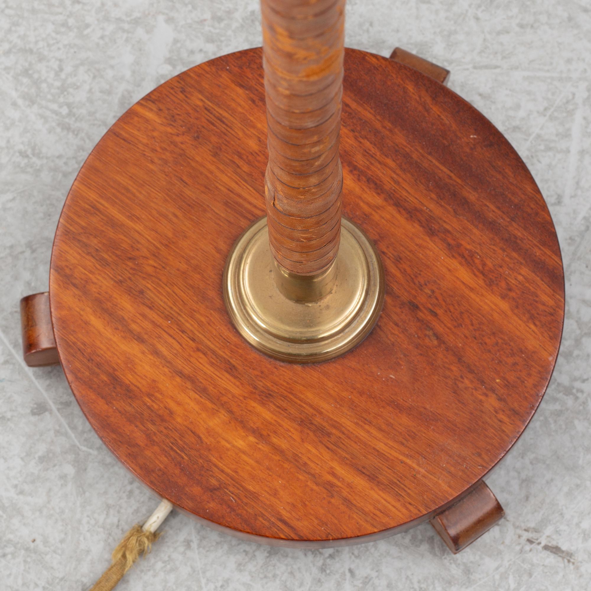 Golvlampa, Swedish modern, 1900-talets första hälft.