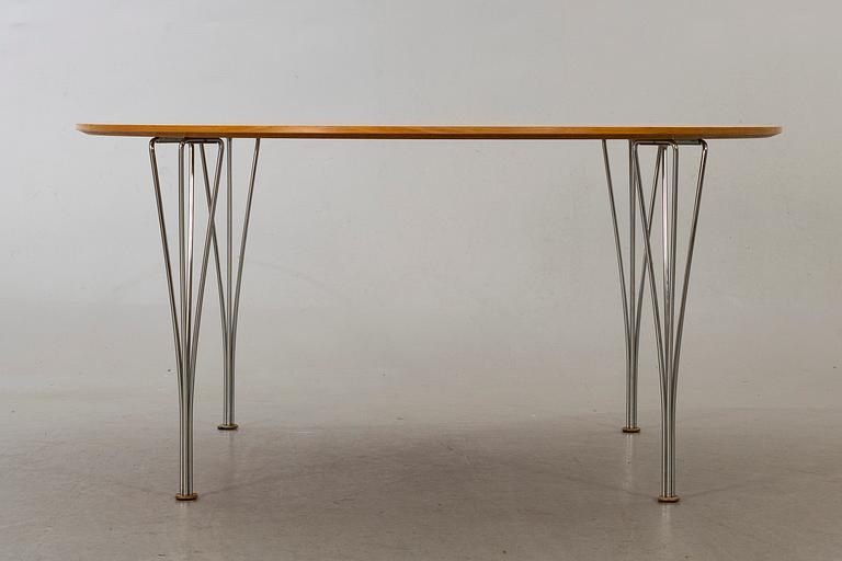 PIET HEIN och BRUNO MATHSSON, MATBORD, Fritz Hansen, 2003.