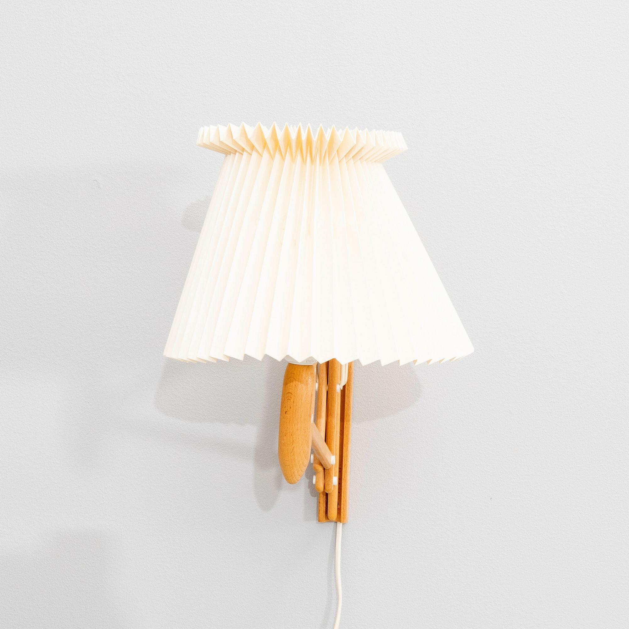 Erik Hansen, wall lamp, model 317 "Saxelampe" for Le Klint, Denmark.