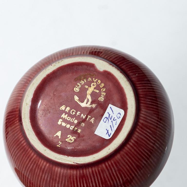 Wilhelm Kåge, A 16 piece set of 'Argenta' and 'Vineta' stoneware goods, Gustavsberg.