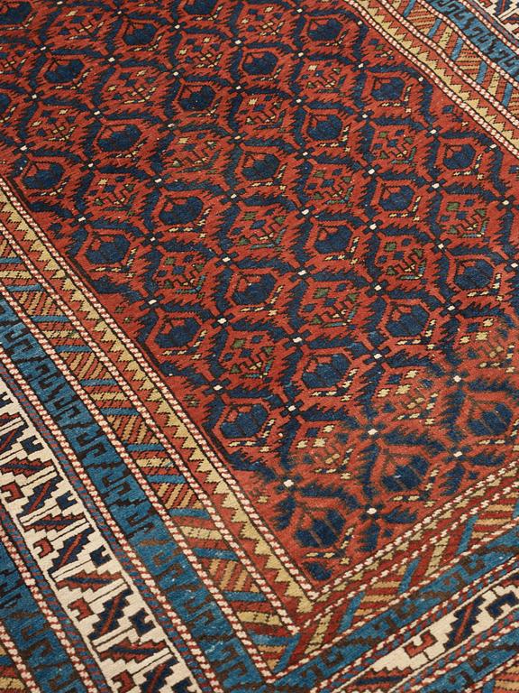 SEMI-ANTIQUE/ANTIQUE CAUCASIAN. 196 x 124,5 cm.
