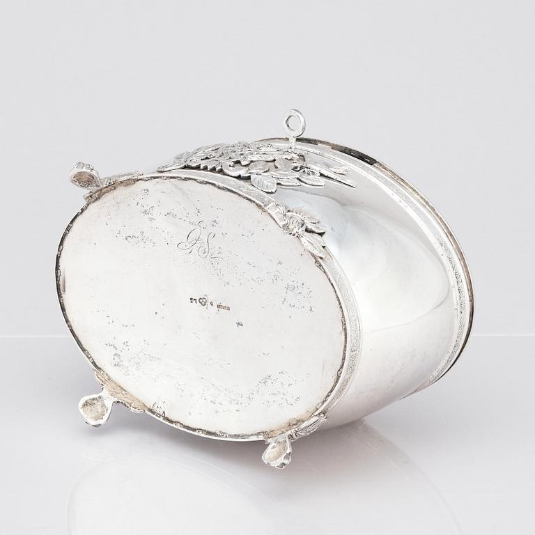 A Swedish 19th century silver sugar-casket, marks of Henrik Christoffer Klint the younger, Stockholm 1817.