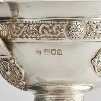 A British early 20th century silver bowl, mark of Lambert & Co (Herbert Charles Lambert), London 1911.
