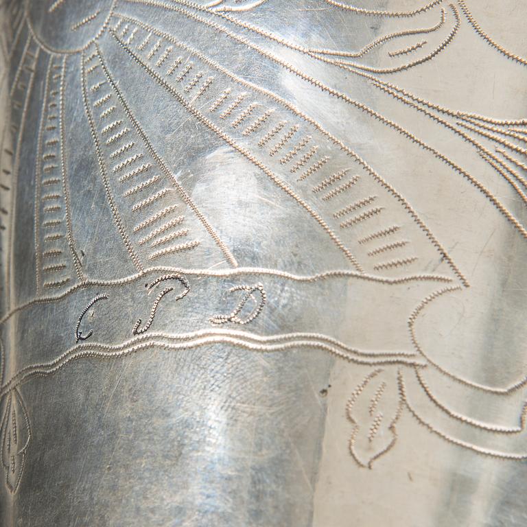 POKAL, silver, Uppsala 1770, Erik Lemon. Vikt 439 g.