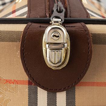 Burberry, weekendbag.