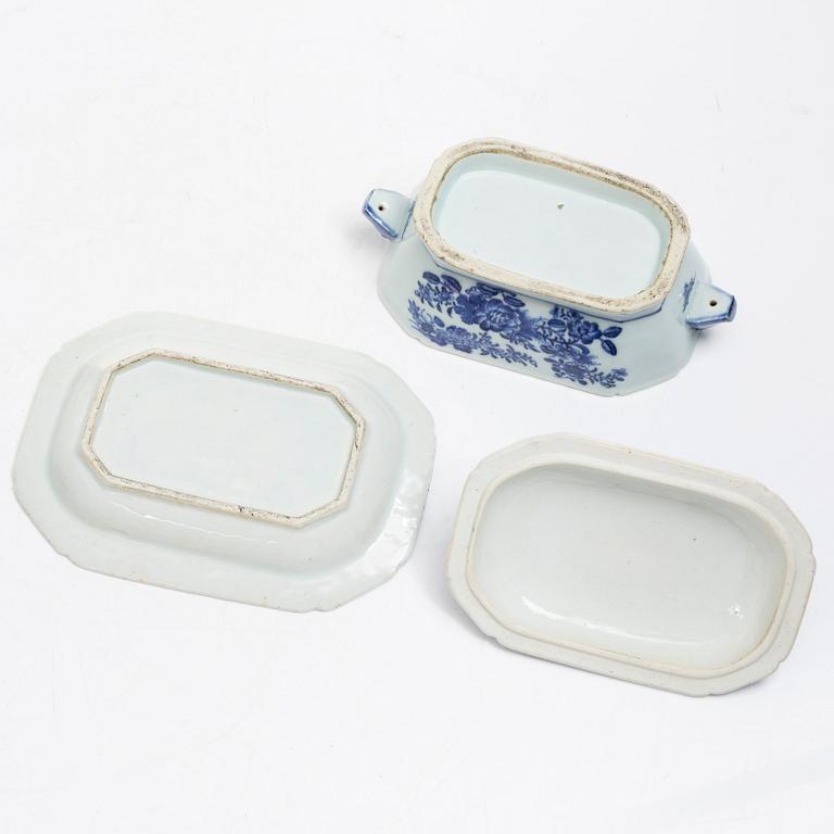 A blue and white butter dish with stand and cover, and a blue and white bowl with cover, China, Qianlong (1736-95).