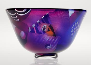 A Bertil Vallien glass bowl, Kosta Boda, Sweden 1988.