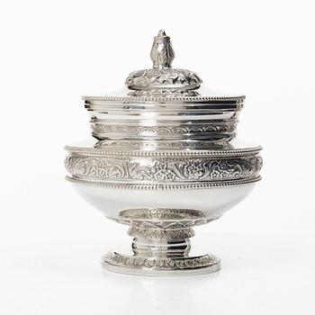 Silver bonbonnière in the Empire style, Swedish import mark, 20th Century.