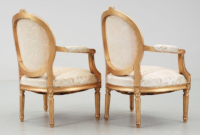 SALONGSGRUPP, 9 delar. Gustaviansk stil, 1900-talets mitt.