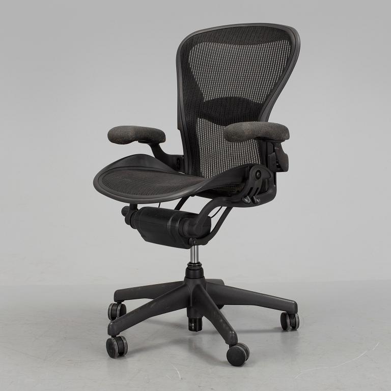 A "Aeron" office chair by Don Chadwick/ Bill Stumpf for Herman Miller, 20th/21st century.