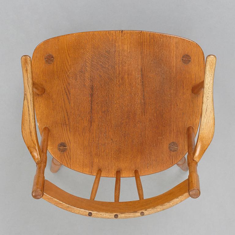 HANS J WEGNER, a "Windsor" chair for Mikael Lauersen, Denmark, 1940's.