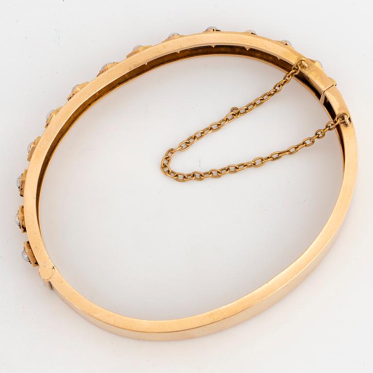 ARMRING, med småpärlor.