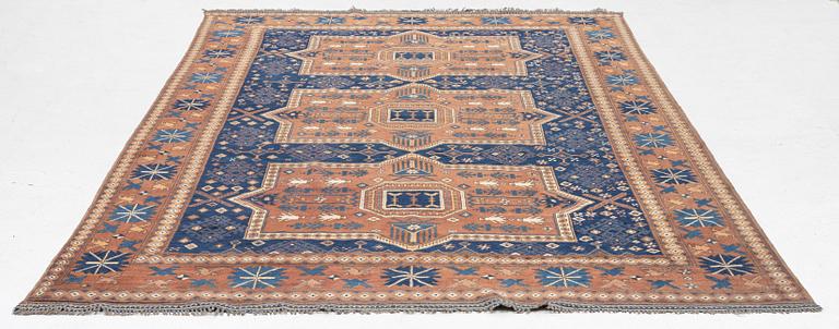 Rug, Kazak, approx. 305 x 202 cm.