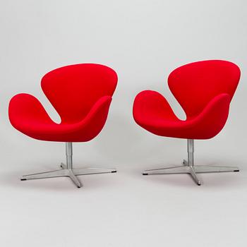 Arne Jacobsen, nojatuolipari, "Svanen" Fritz Hansen, Tanska.