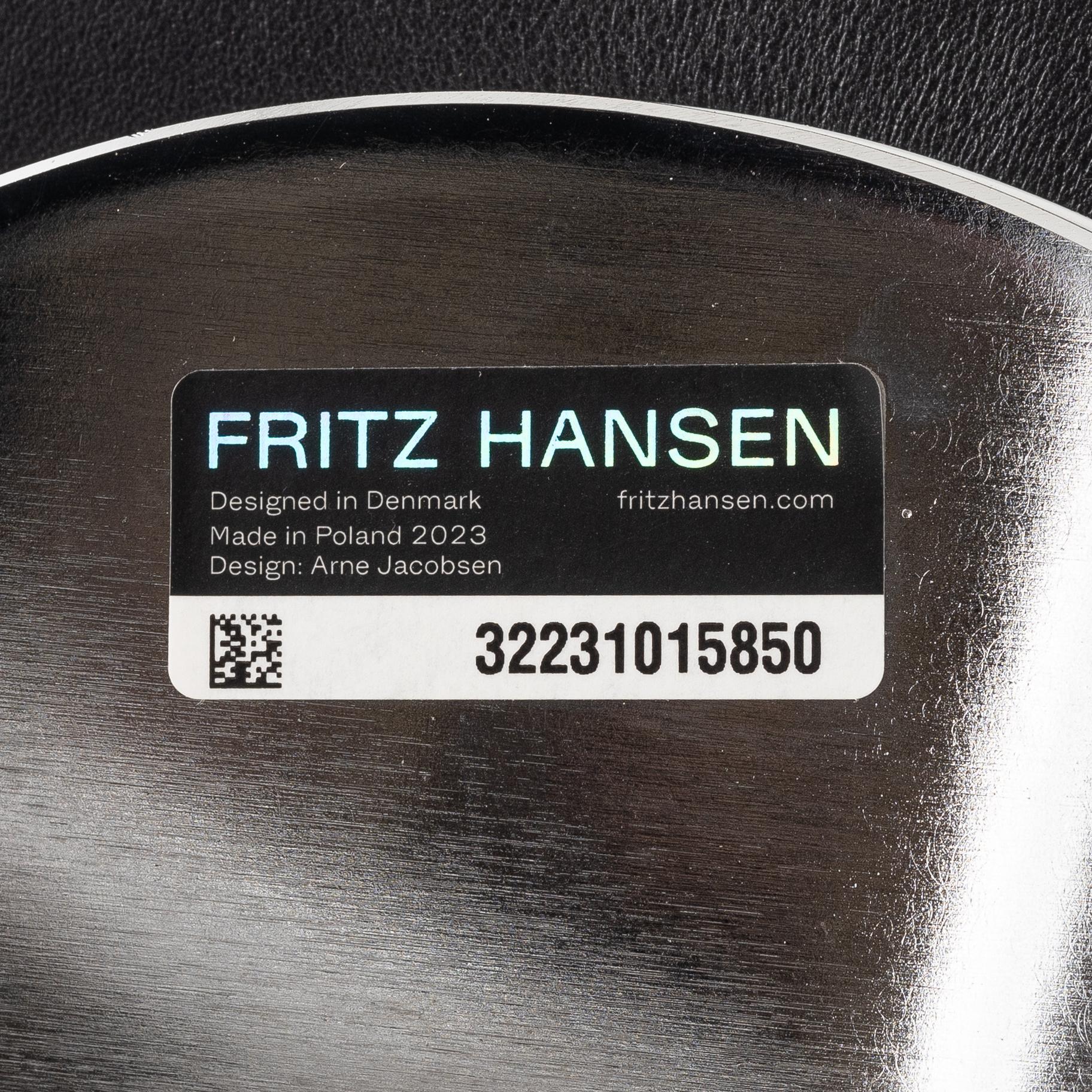 Arne Jacobsen, office chair, "The Seven", Fritz Hansen, Denmark, 2023.