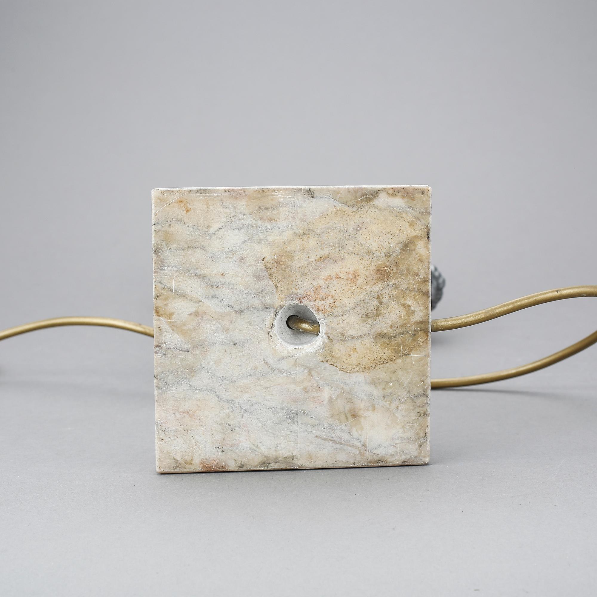 BORDSLAMPA, metall, 1900-talets andra kvartal.