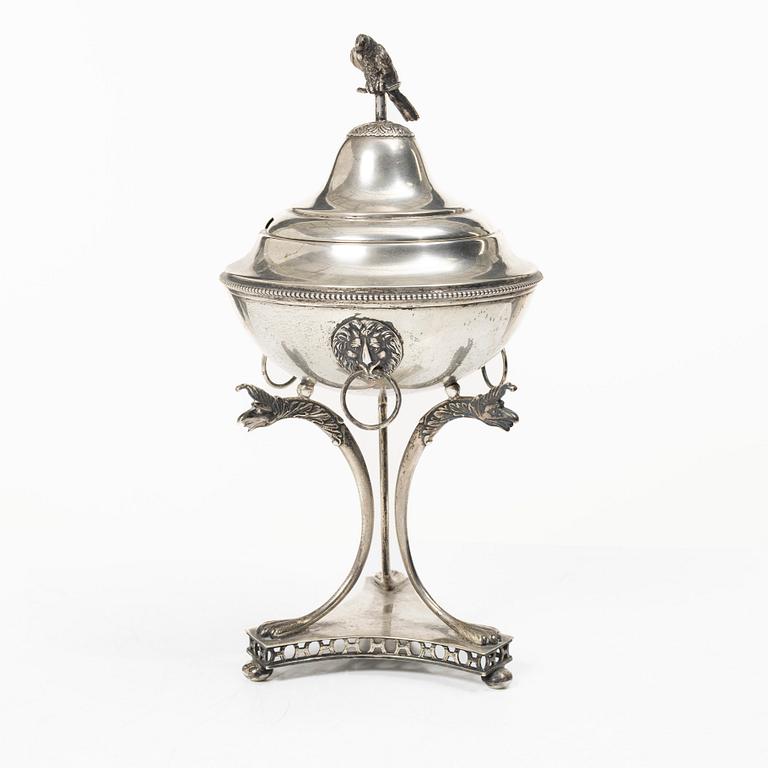 A silver sugar bowl, Dufva A G, Stockholm 1920.