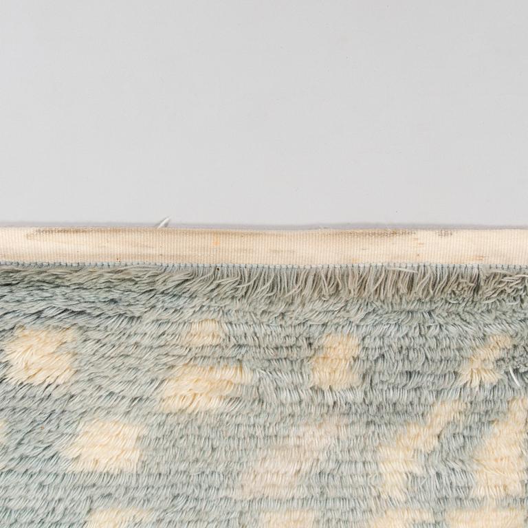 Kirsti Ilvessalo, A finnish long pile rya rug,  Milky Way', model for The Friends of Finnish Handicraft. Circa 225 x 145.