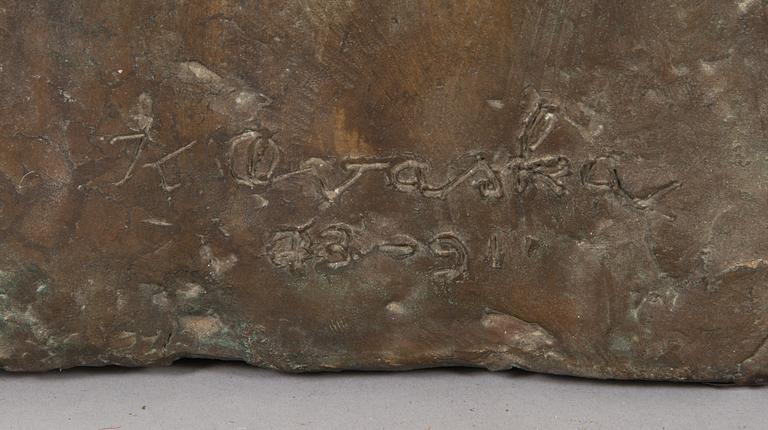 Tapio Kari Kustaa Ovaska, Female figure.