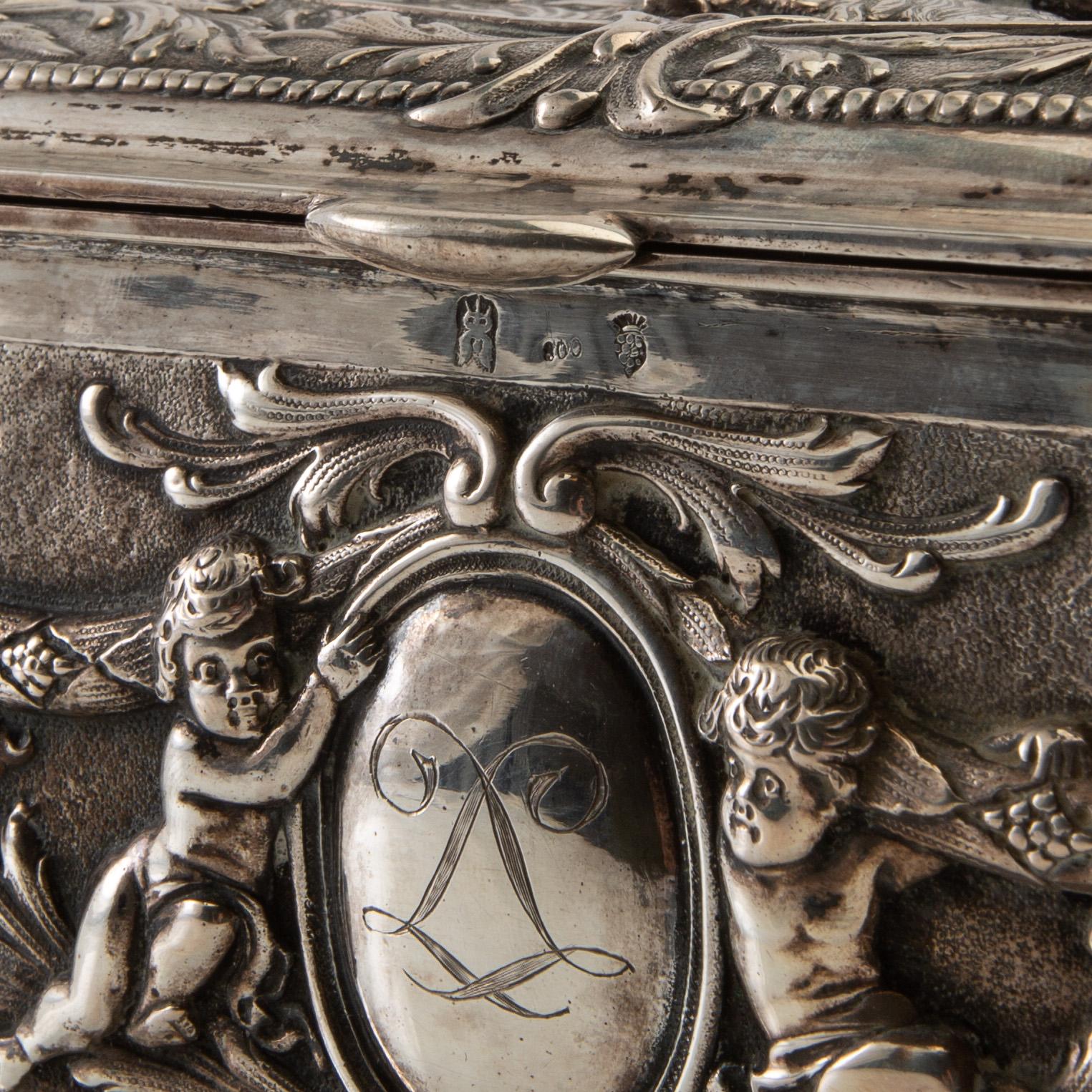 Box, silver circa 1900 Baroque style.