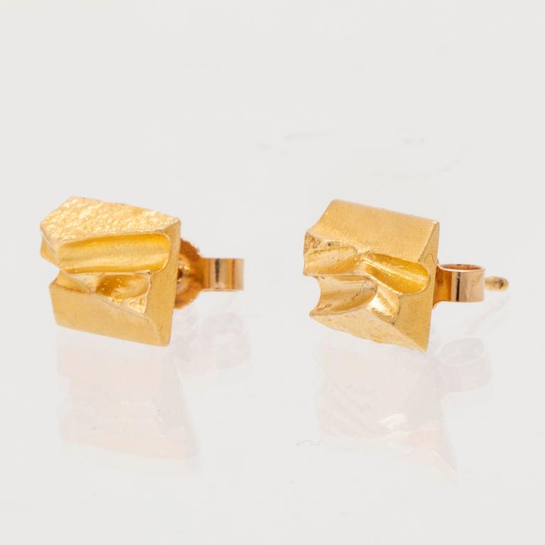 A pair of 18K gold  "Saajo" earrings by Björn Weckström for Lapponia.