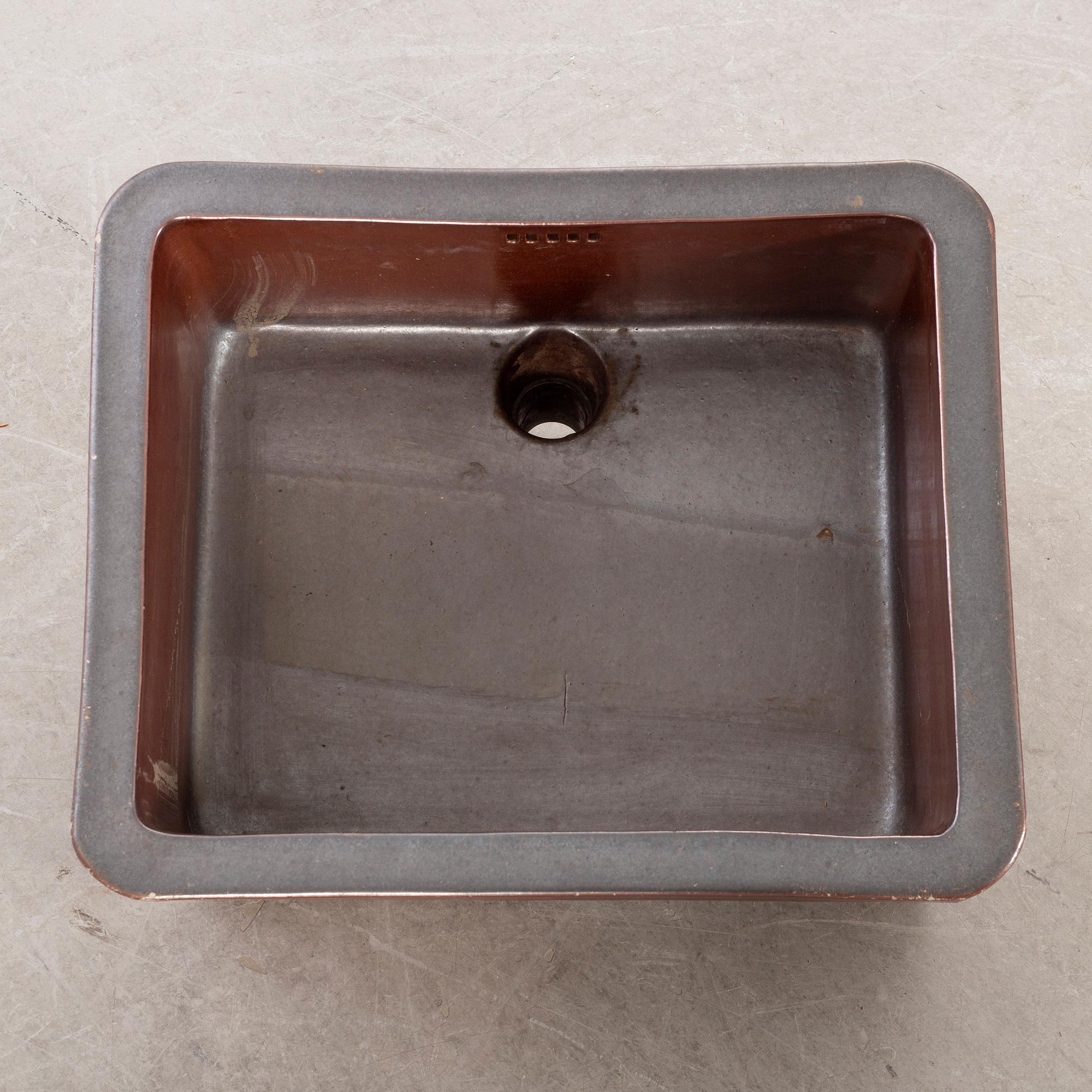 HANDFAT/VASK, saltglaserat stengods, "V50", Höganäs, 1900-talets första hälft.