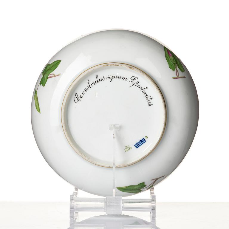 A Royal Copenhagen 'Flora Danica' bowl and serving dish, Denamark, 20th century.