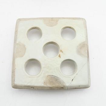 Tulip vase with insert, company porcelain. Qing dynasty, Qianlong (1736-95).