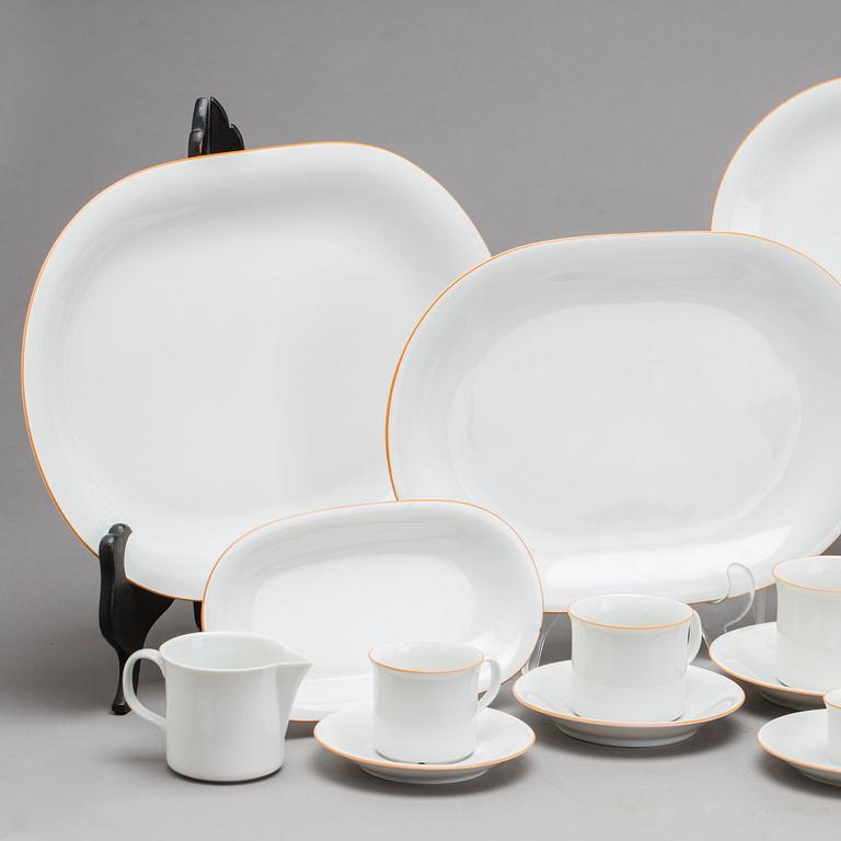 SIGNE PERSSON-MELIN, MAT- och KAFFESERVIS, benporslin, 106 delar, "Primeur" och "A la carte", Rörstrand. Formgiven 1980.
