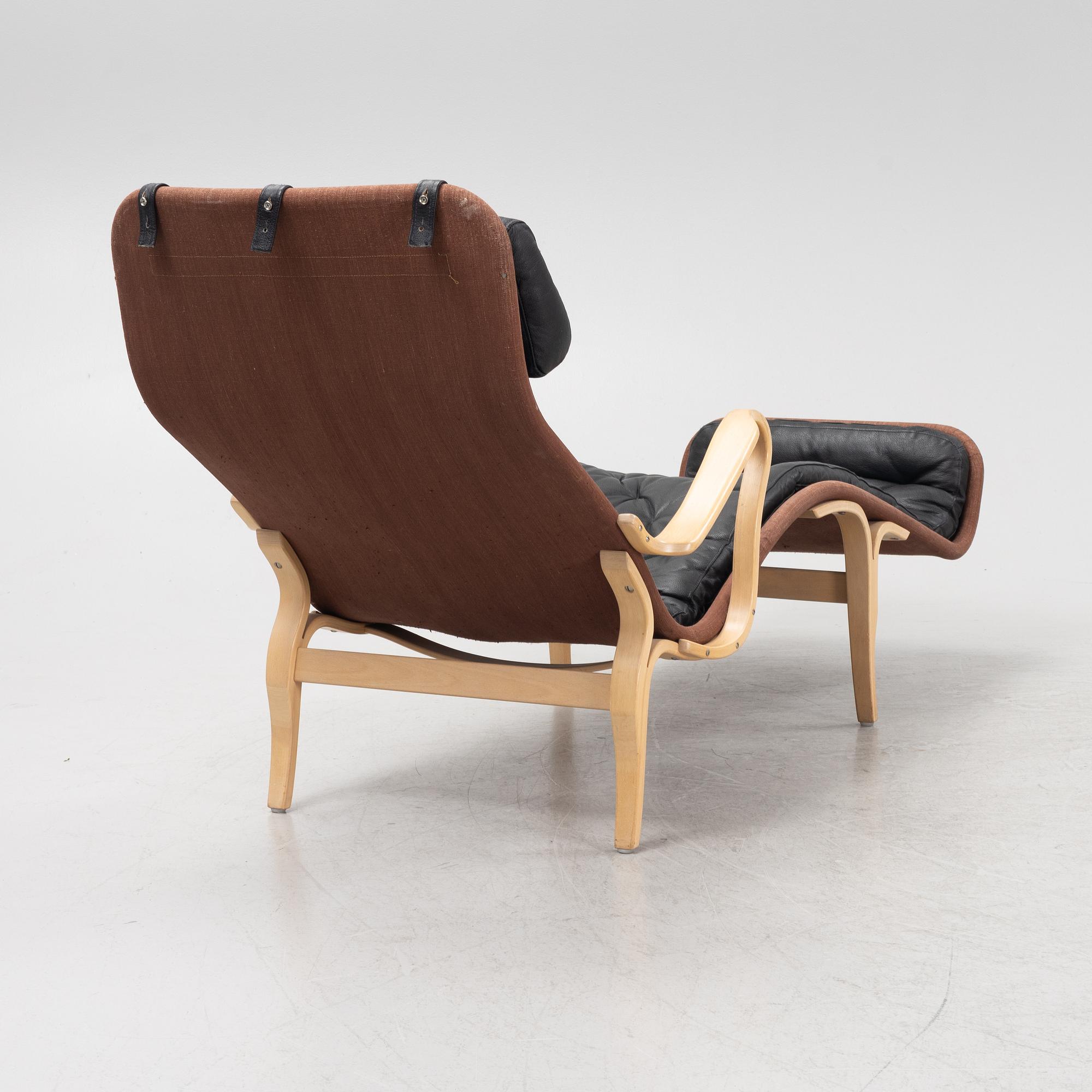 Bruno Mathsson, vilfåtölj, "Pernilla 3", Dux.