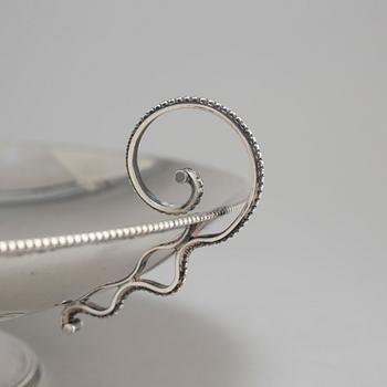 CG HALLBERG, a silver dish from Stockholm, 1933.