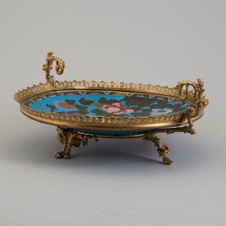 FAT, cloisonné, Kina, 1900-talets första hälft.