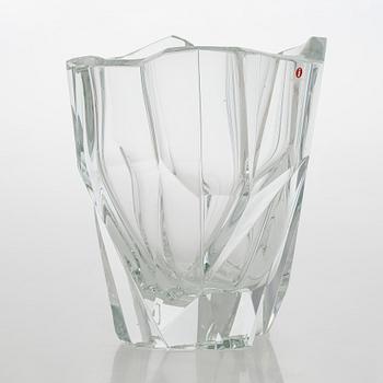 Tapio Wirkkala, vas, "Isberg", signerad Tapio Wirkkala 3825.