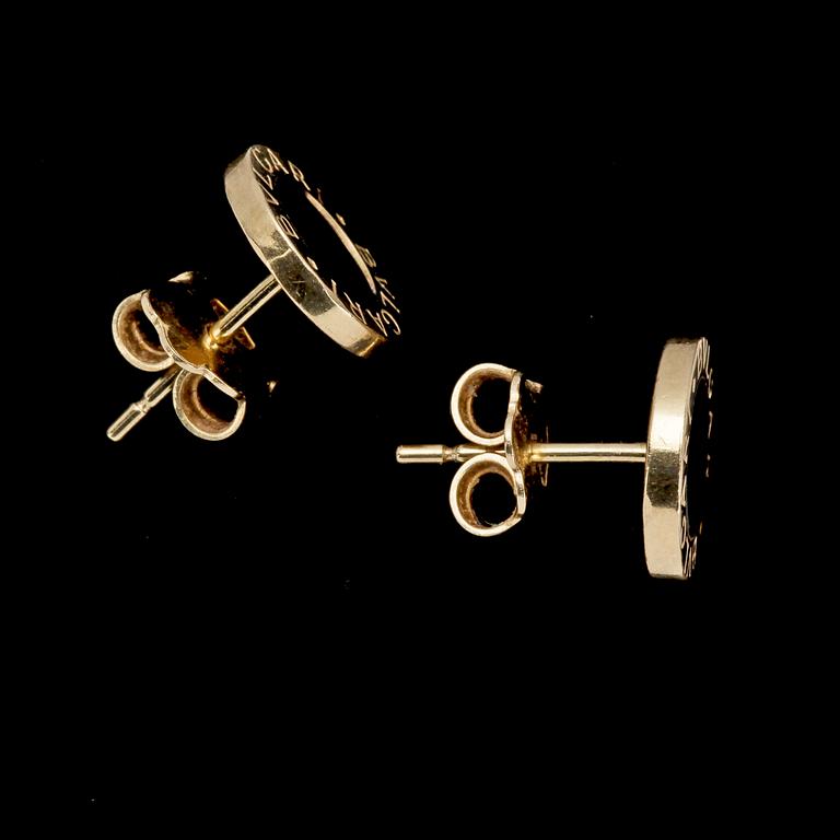 ÖRHÄNGEN, Bulgari, guld med onyx.