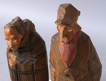 FIGURINER, 2 st, trä, Carl Johan Trygg, sign.