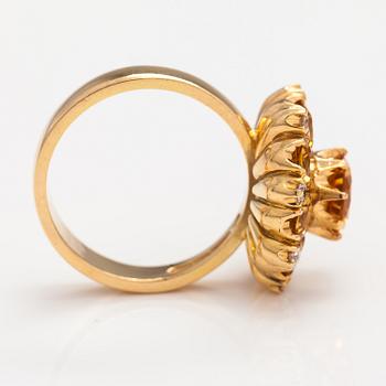 An 18K gold ring "Catherine the great" with citrines and ca. 0.20 ct of diamonds. Ofelia Jewelry, Helsinki 1998.
