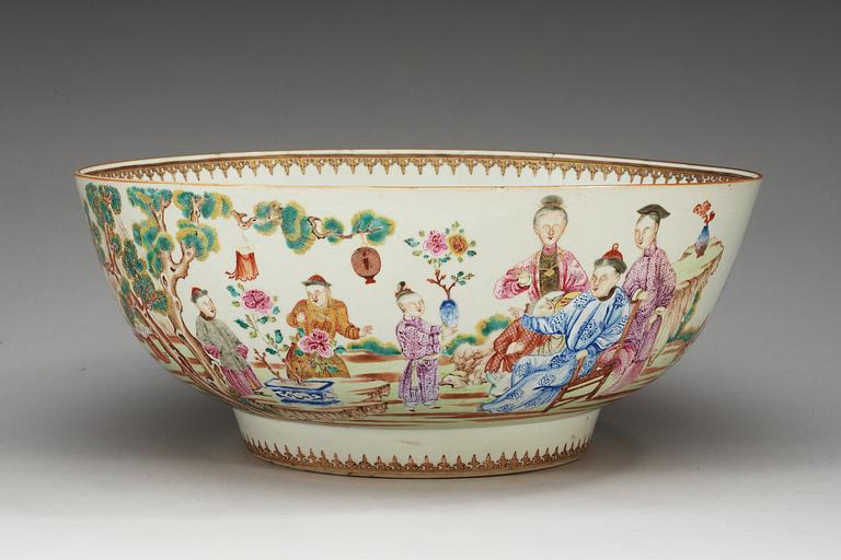 BÅLSKÅL, kompaniporslin. Qing dynastin, Qianlong (1736-95).
