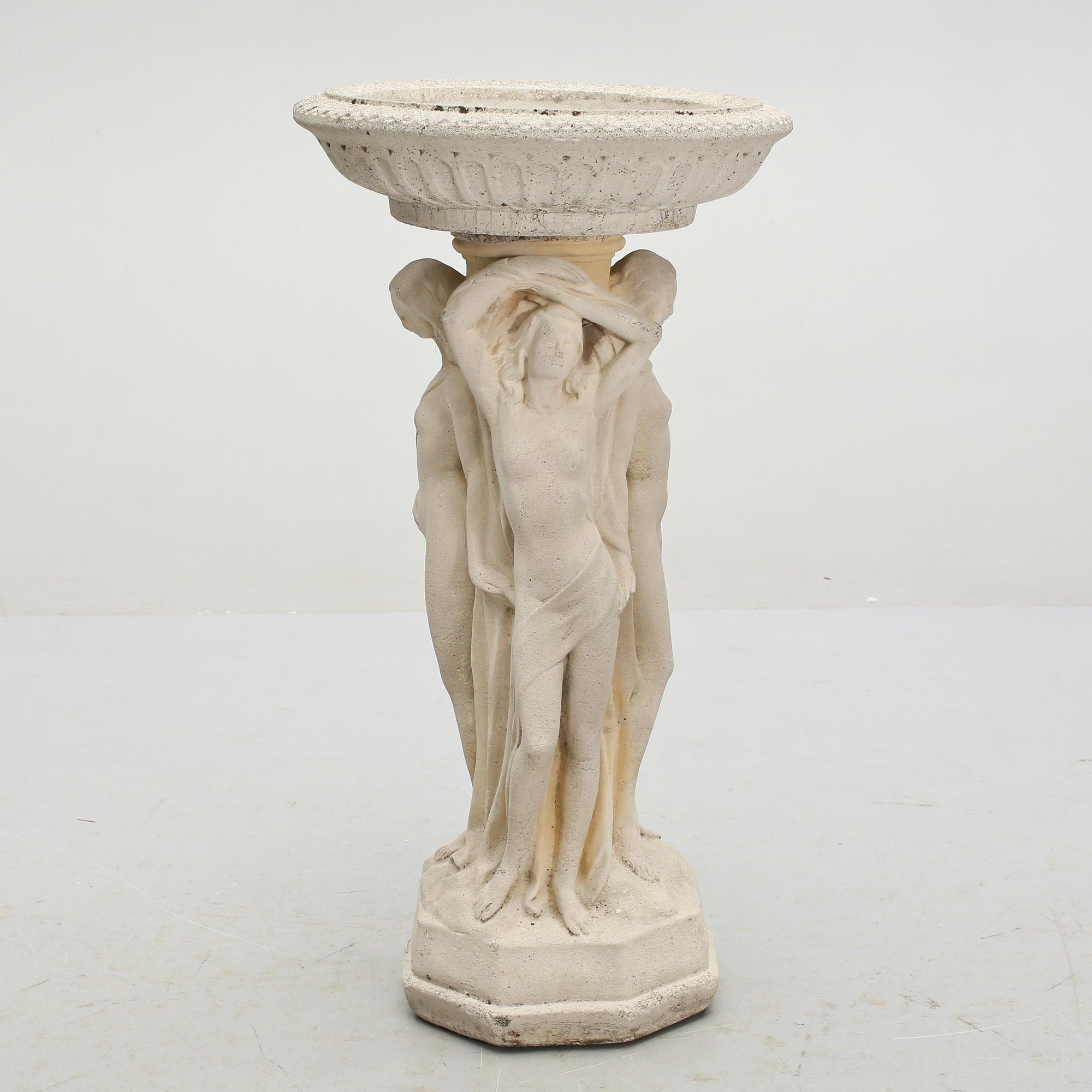 FÅGELBAD, gjuten stenmassa, 1900-talets andra hälft.