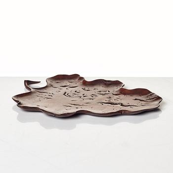 An elegant boxwood leaf shaped tray, 19th Century.