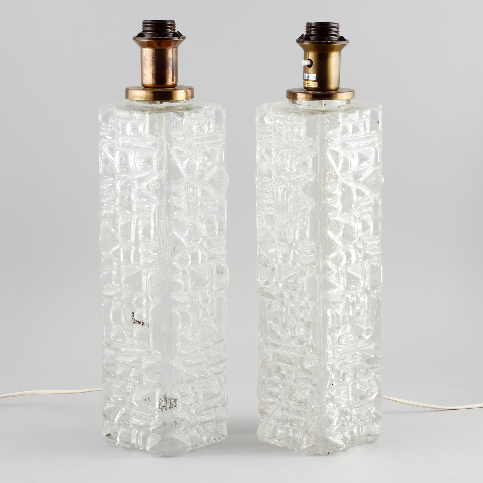 BORDSLAMPOR, ett par, AB Stilarmatur, Tranås, 1900-talets tredje kvartal.