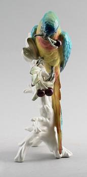 FIGUR, porslin, Karl Ens, 1900-talets mitt.
