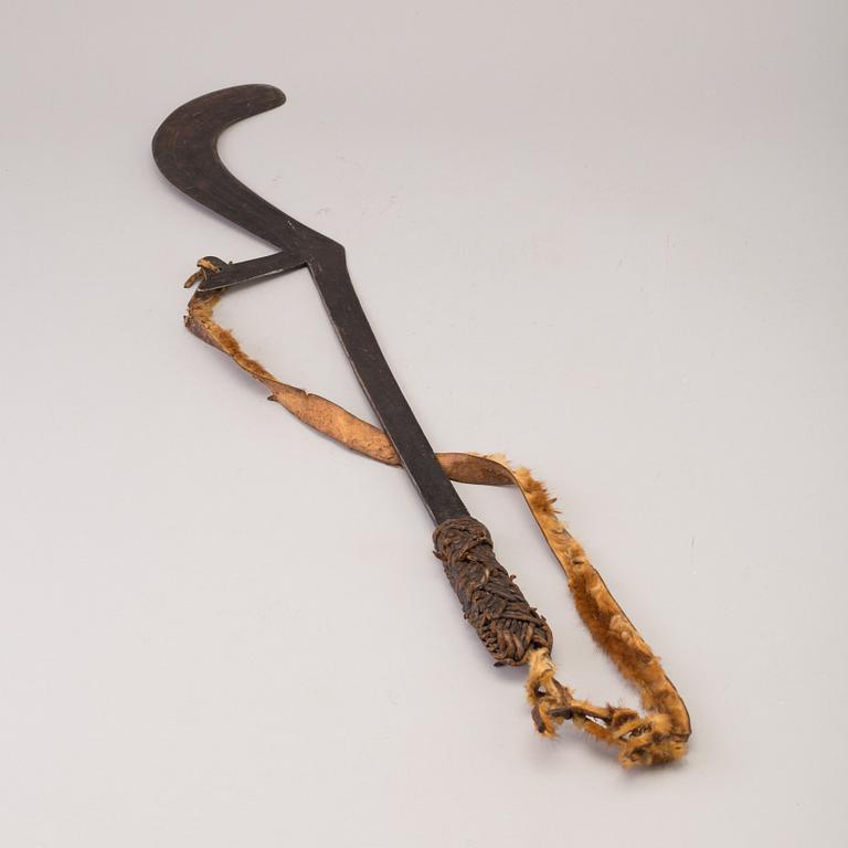An African throwing sword.