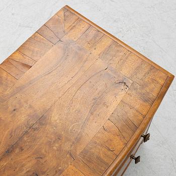 Chest of drawers, 19th century.