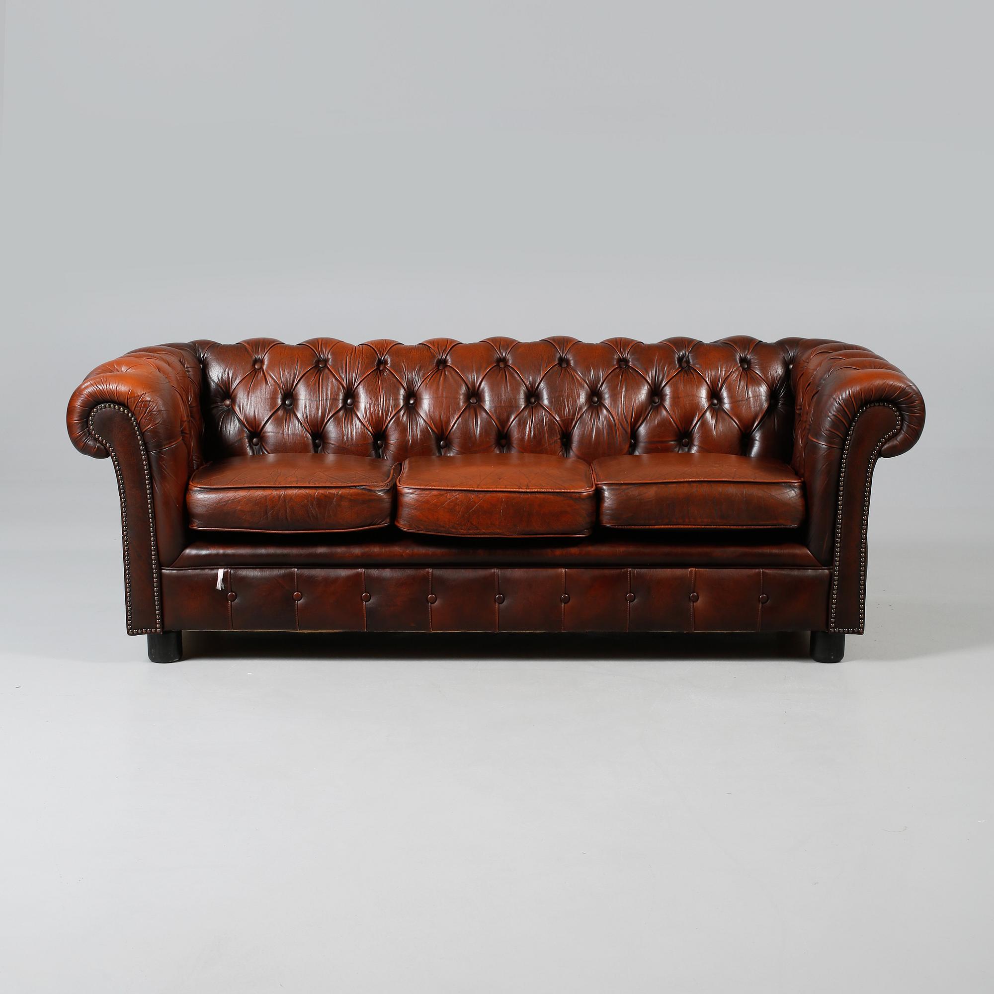 SOFFA, Chesterfield, 1900-talets fjärde kvartal.