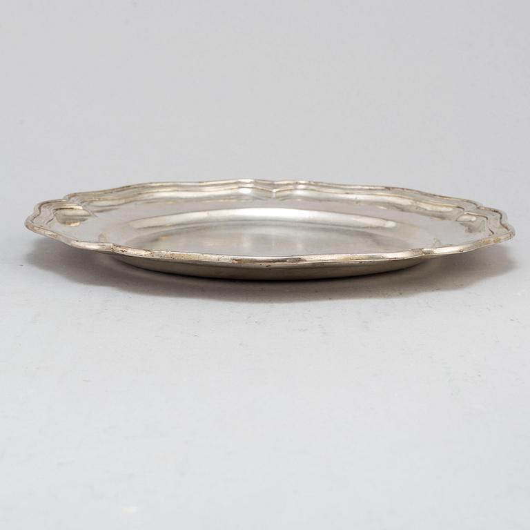 Tallrikar, 6 st (3+3), silver, Köpenhamn 1740-tal och Berlin 1700-tal. Rokoko.