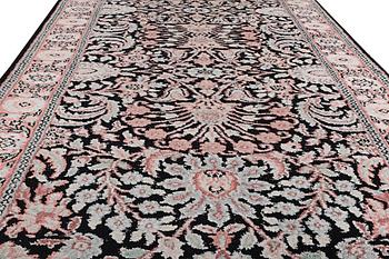 A silk Kashmir runner carpet, c. 305 x 78 cm.