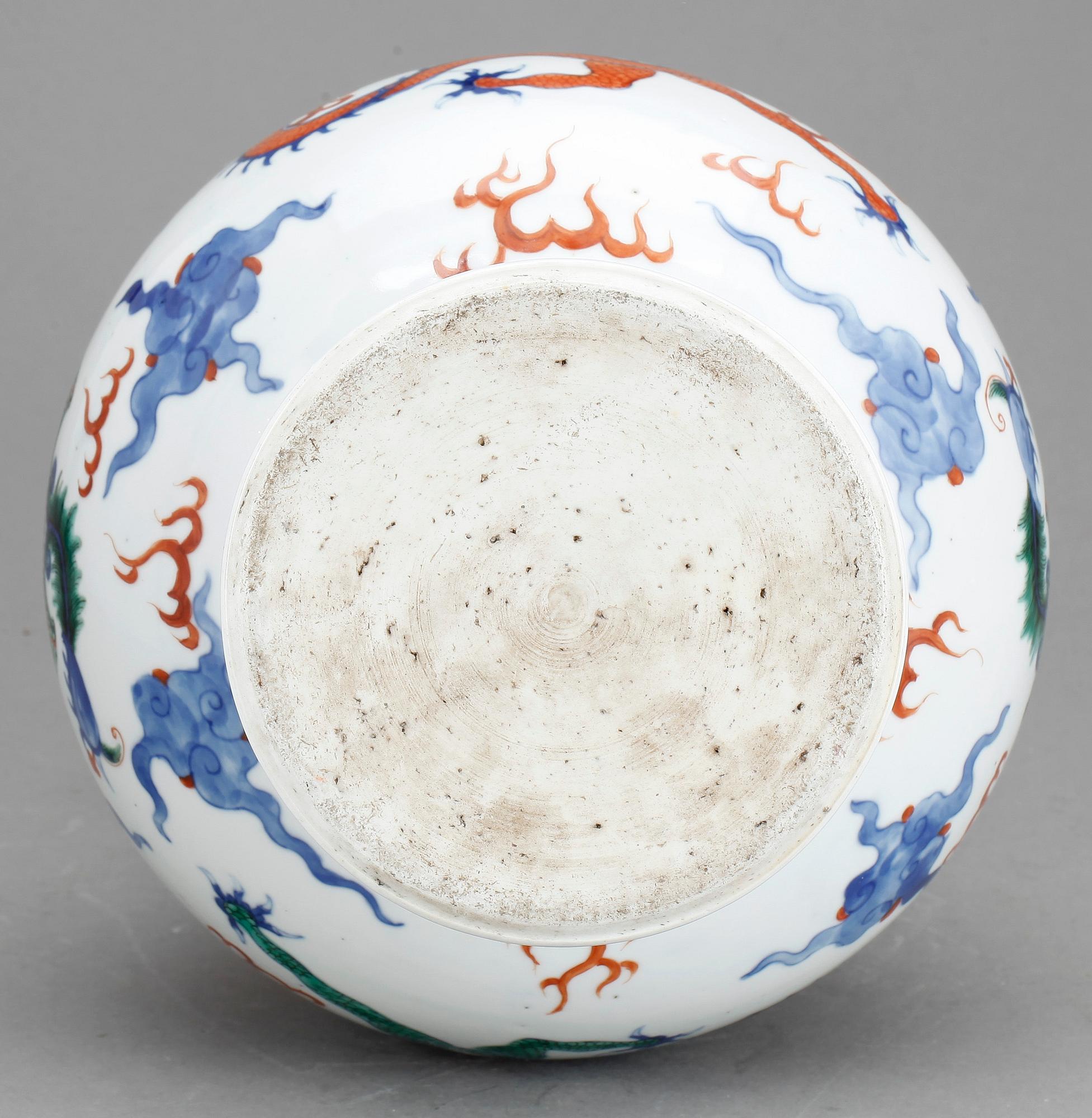 VAS, porslin, Kina, modern tillverkning.