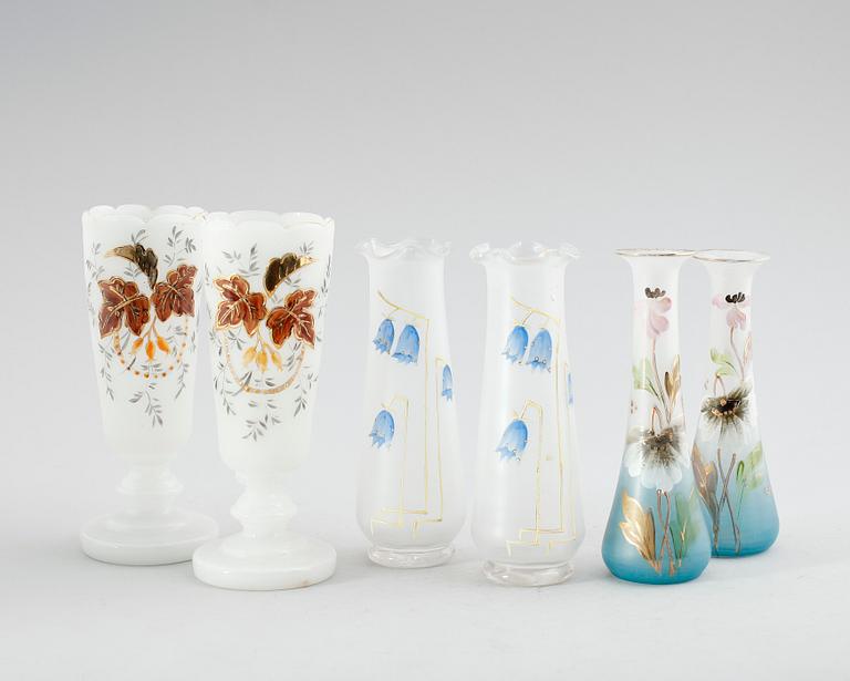 VASER, 3 par, opakglas, omkring år 1900.