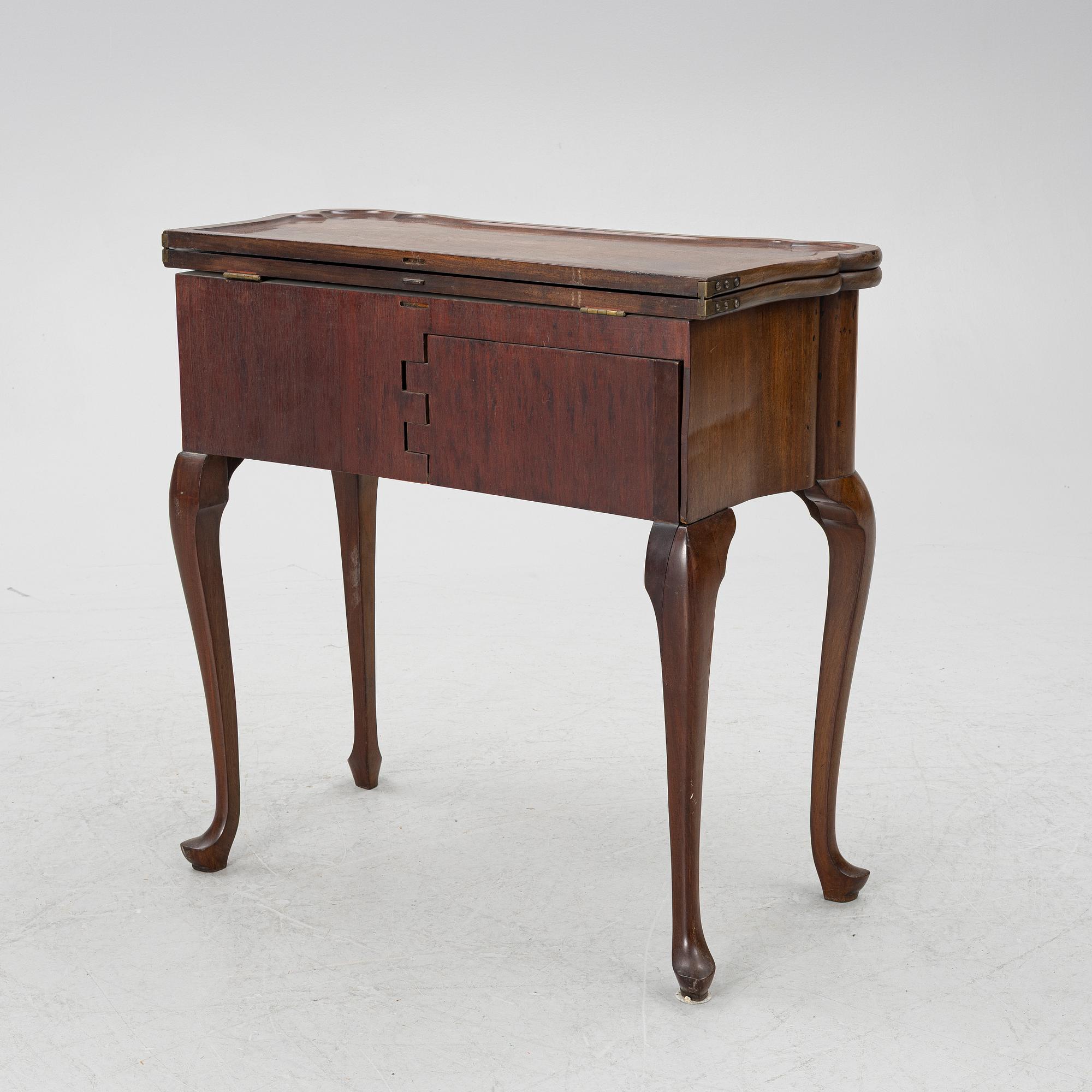 Spelbord/byrå, queen Anne-stil, 1900-tal.