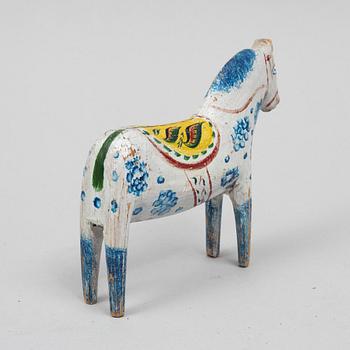 Dala horse, probably painted by Mor Nisser, Vattnäs Dalarna, first half of the 20th century.